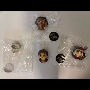 - DISNEY - set of 4 doorables